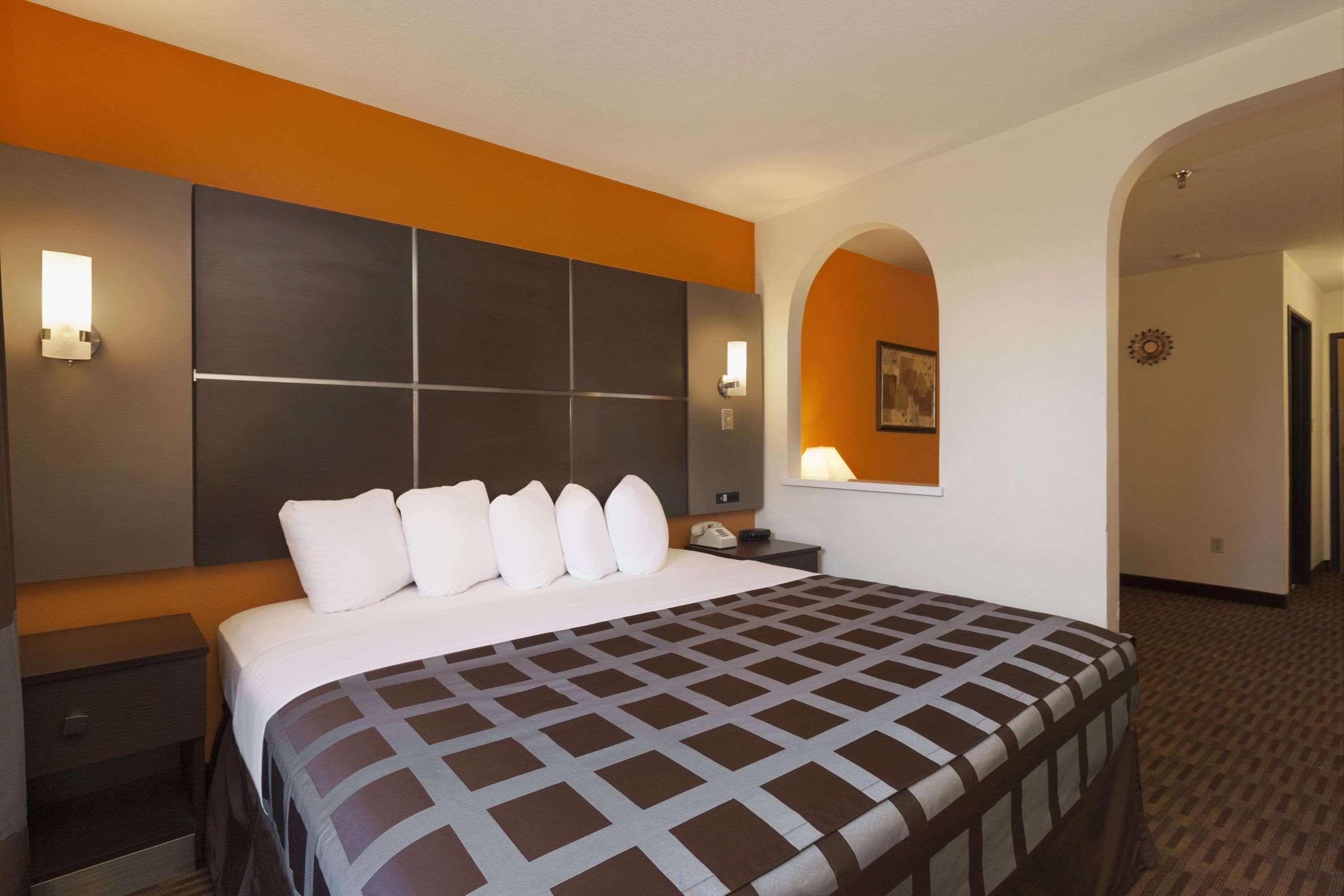 Days Inn By Wyndham Los Lunas מראה חיצוני תמונה
