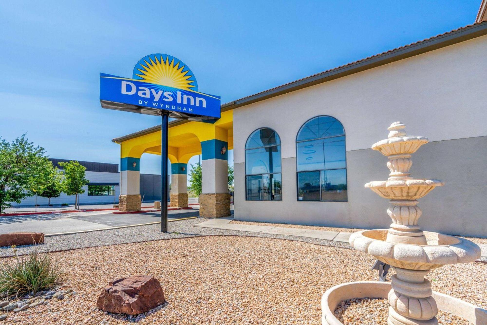 Days Inn By Wyndham Los Lunas מראה חיצוני תמונה